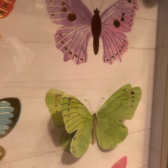 Handmade 3D Shadow box paper Butterflies - Picture 2 of 3